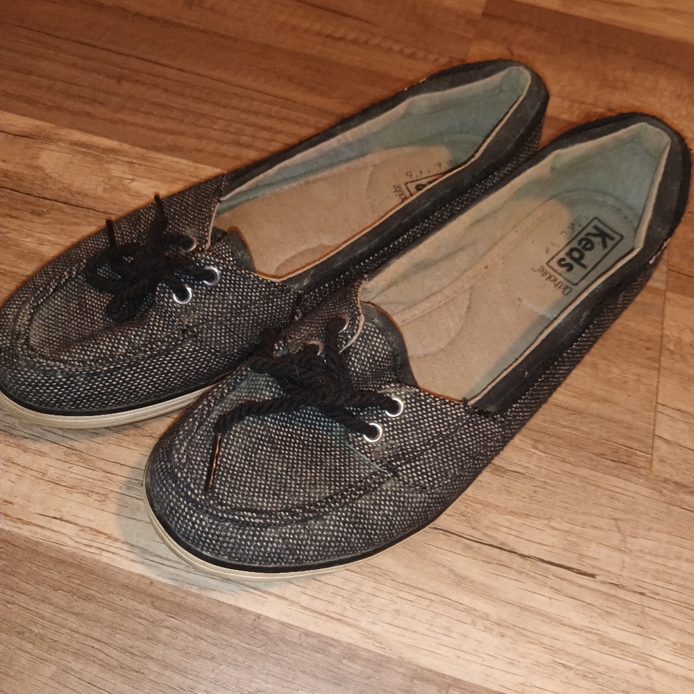 Keds black boat shoes